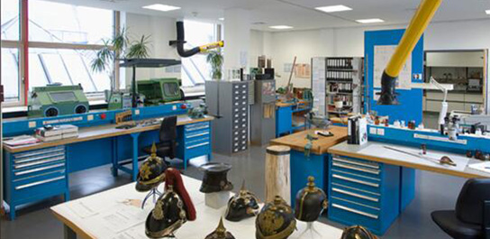 航空研究所使用浦豐柜業工作臺升級改造中 航空研究所使用浦豐柜業工作臺升級改造中